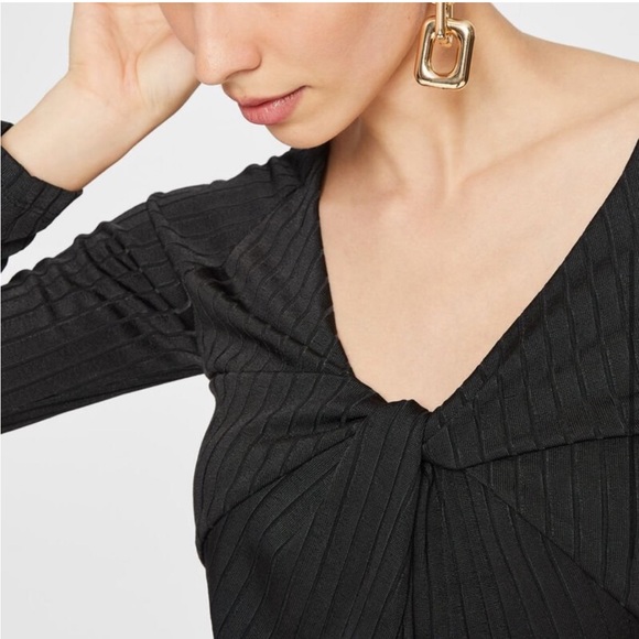 Club Monaco front twist top long sleeve - Picture 3 of 8